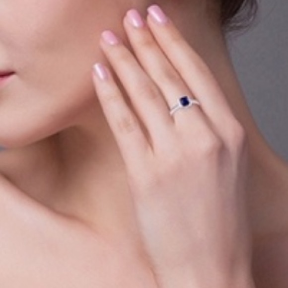 0.81ct Princess Cut Blue Sapphire - 925 Ring - Picture 2 of 4